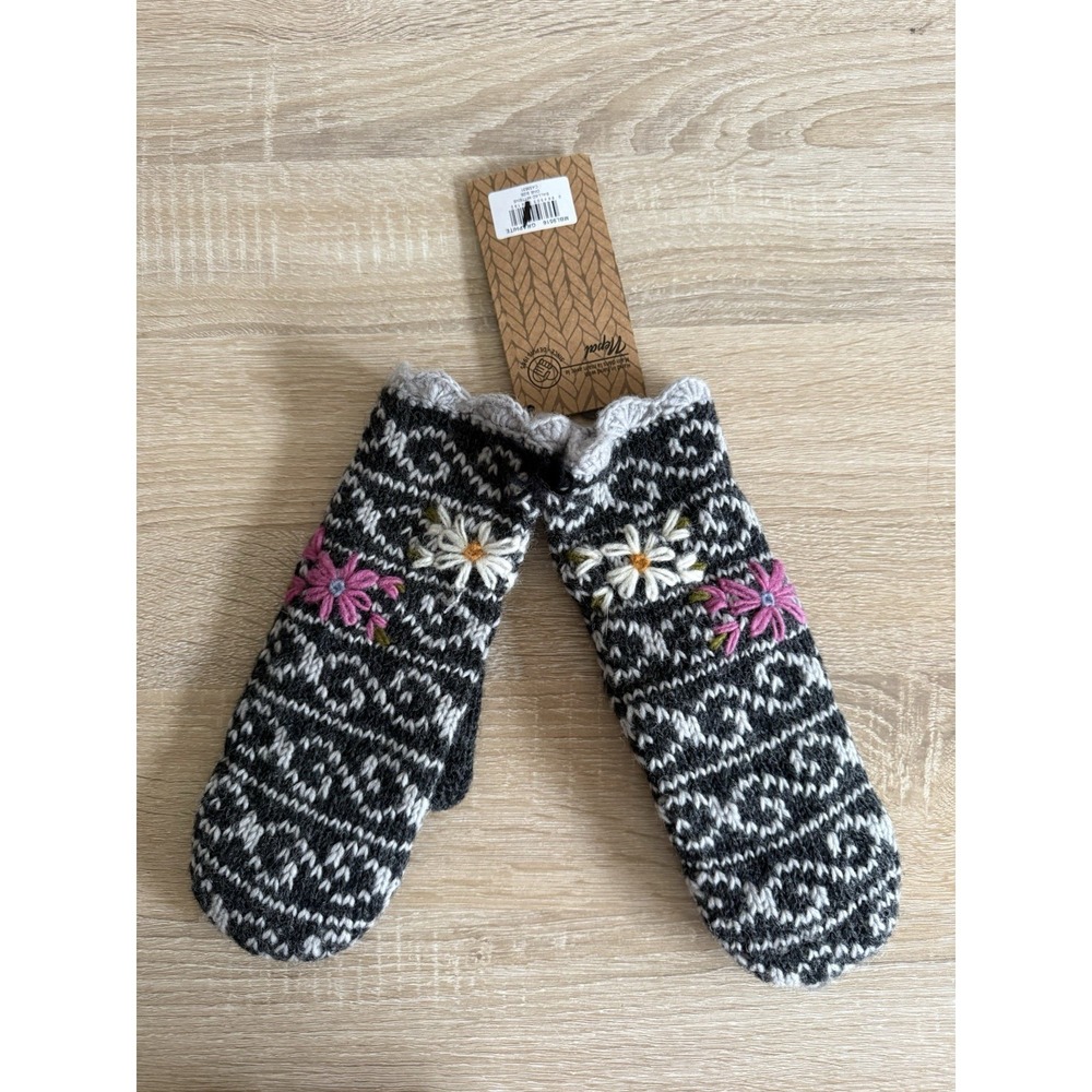 Lost Horizons Ballad Mittens Wool Nordic Embroidered NWT
